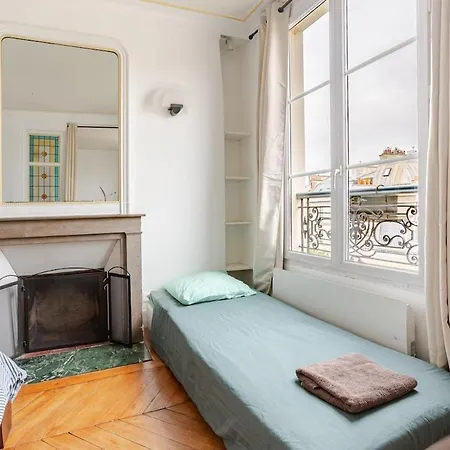 Beautiful In 9 Apartment Paris