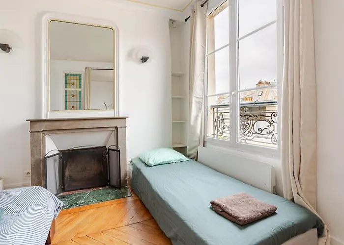 Beautiful In 9 Apartment Paris